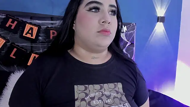 Snapshot of DANESKA_HILLER chatting on 1, 11, 2025 DANESKA HILLER online show from 1, 11, 2025