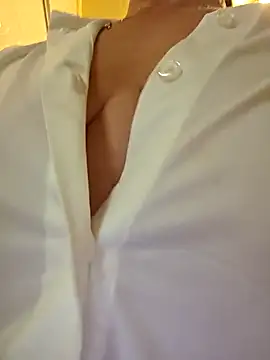 Snapshot of Melody73 chatting on 9, 11, 2025 Melody73 online show from 9, 11, 2025