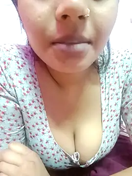 Snapshot of Beautiful_Puja chatting on 6, 3, 2025 Beautiful Puja online show from 6, 3, 2025