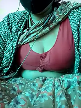 Snapshot of Beautiful_Puja chatting on 19, 3, 2025 Beautiful Puja online show from 19, 3, 2025