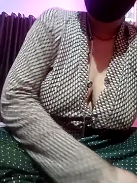 Snapshot of Beautiful_Puja chatting on 21, 3, 2025 Beautiful Puja online show from 21, 3, 2025