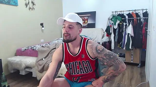 Tiberius hunk online show from 14, 2, 2026