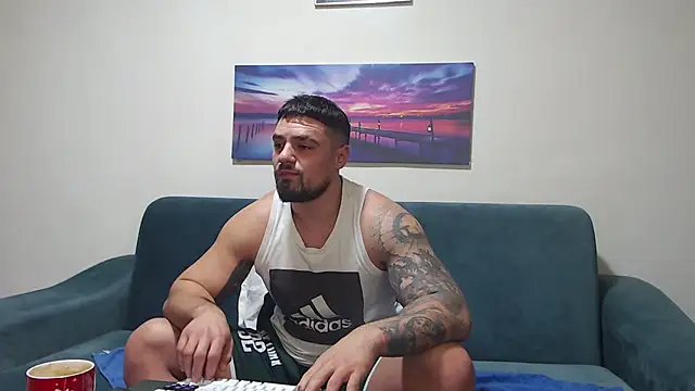 Tiberius hunk online show from 28, 11, 2025