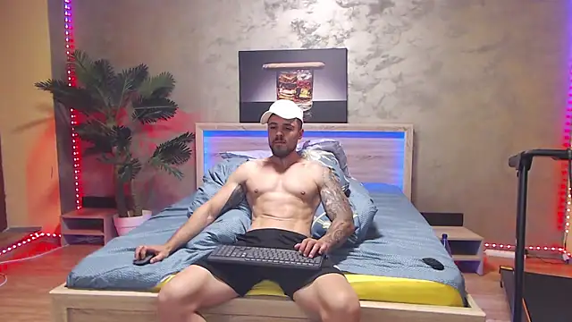 Snapshot of Tiberius_hunk chatting on 14, 6, 2026 Tiberius hunk online show from 14, 6, 2026