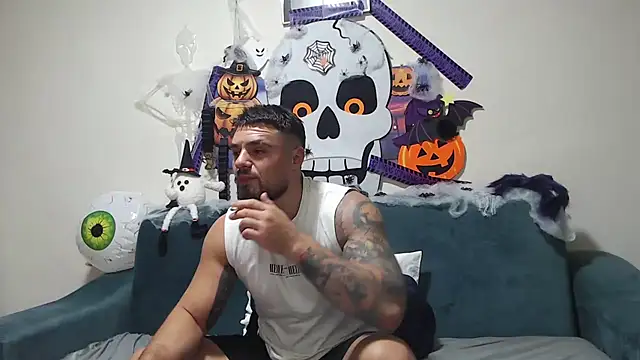 Tiberius hunk online show from 26, 10, 2025