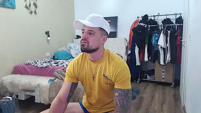 Tiberius hunk online show from 26, 2, 2026