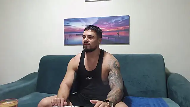 Tiberius hunk online show from 21, 11, 2025