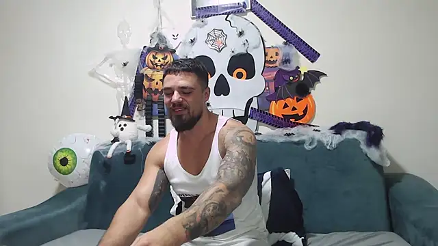 Tiberius hunk online show from 24, 10, 2025