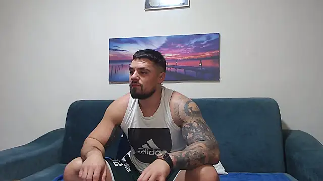 Tiberius hunk online show from 26, 11, 2025