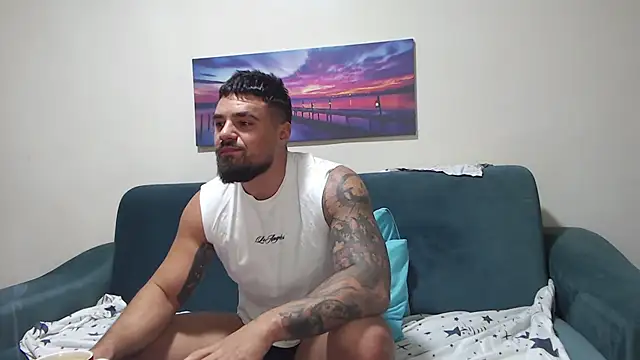 Tiberius hunk online show from 6, 10, 2025