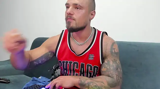Tiberius hunk online show from 10, 3, 2025