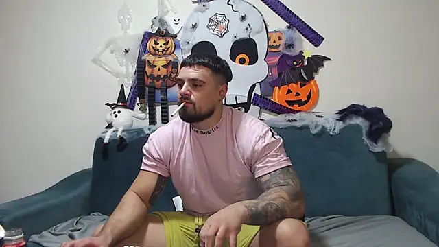 Tiberius hunk online show from 30, 10, 2025