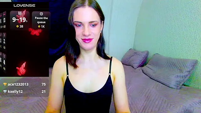 Nicole Redfields online show from 5, 4, 2026