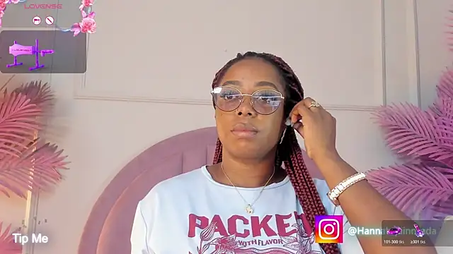 Snapshot of Hanaahquinn chatting on 26, 4, 2026 Hanaahquinn online show from 26, 4, 2026