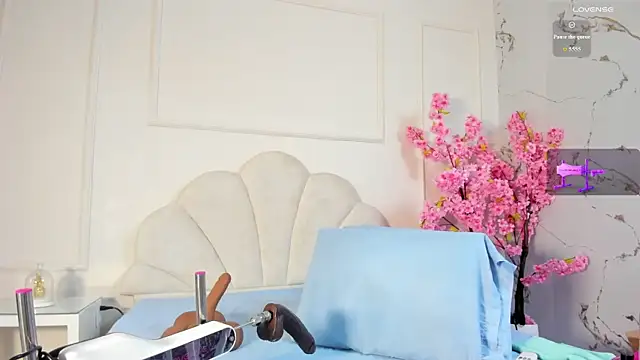 Hanaahquinn online show from 7, 10, 2025