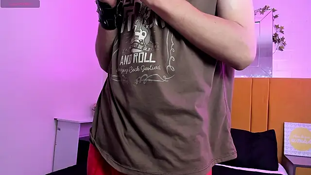 Snapshot of Andrew_Wolff chatting on 8, 3, 2025 Andrew Wolff online show from 8, 3, 2025