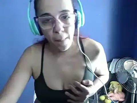 Snapshot of luli_angel chatting on 3, 3, 2025 luli angel online show from 3, 3, 2025