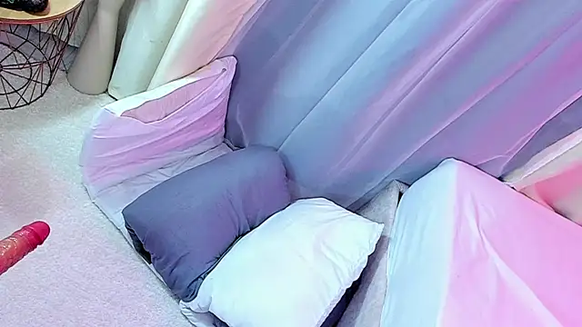 im hanna1 online show from 4, 12, 2025