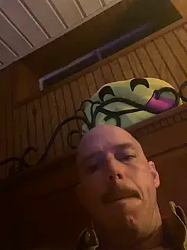Snapshot of Mac_ThunderCock chatting on 1, 3, 2025 Mac ThunderCock online show from 1, 3, 2025