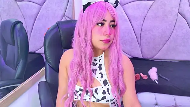 Snapshot of Sofia_Daemon chatting on 28, 11, 2025 Sofia Daemon online show from 28, 11, 2025