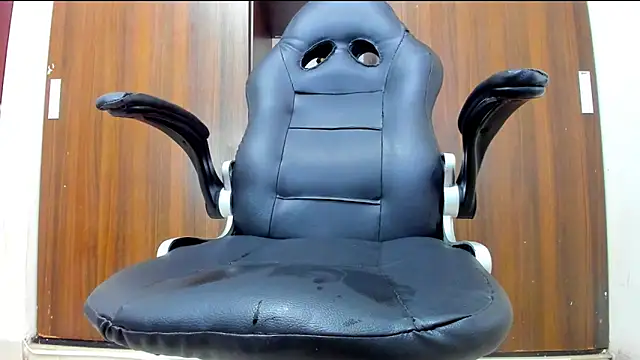 Snapshot of Dreamastercum_ chatting on 29, 10, 2025 Dreamastercum online show from 29, 10, 2025