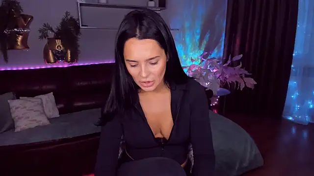 DanaSincere online show from 10, 4, 2026