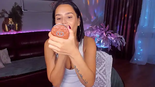 DanaSincere online show from 8, 4, 2026