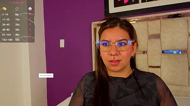 emilyy cooperr online show from 20, 4, 2026