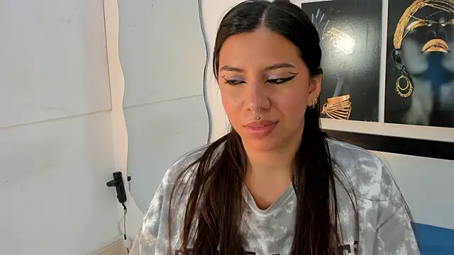 emilyy cooperr online show from 11, 11, 2025