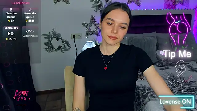 EmelyMason online show from 6, 1, 2026