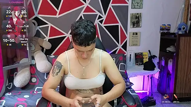 Snapshot of demimoore222 chatting on 15, 1, 2026 demimoore222 online show from 15, 1, 2026