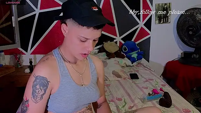 Snapshot of demimoore222 chatting on 8, 10, 2025 demimoore222 online show from 8, 10, 2025