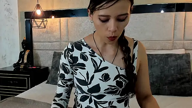 LiliJensen online show from 13, 11, 2025