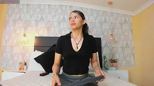 LiliJensen online show from 18, 11, 2025