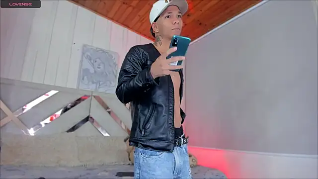 CRAZY-BOY99 online show from 6, 3, 2025