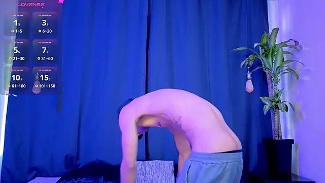 CRAZY-BOY99 online show from 13, 11, 2025