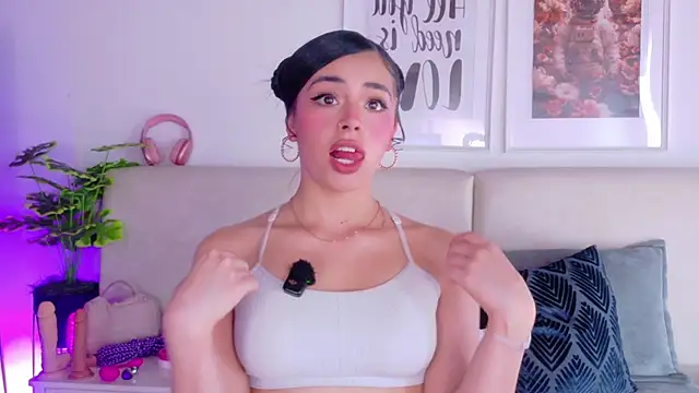 SaritaBratz online show from 30, 4, 2026