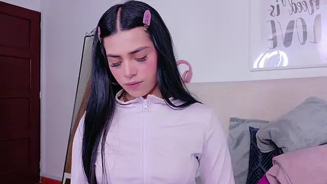 SaritaBratz online show from 5, 11, 2025