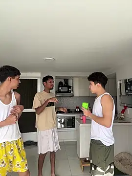 Miguel bigcock online show from 18, 2, 2026