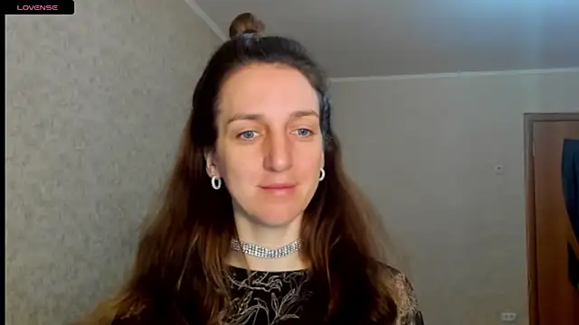 desired zzoya online show from 4, 4, 2026