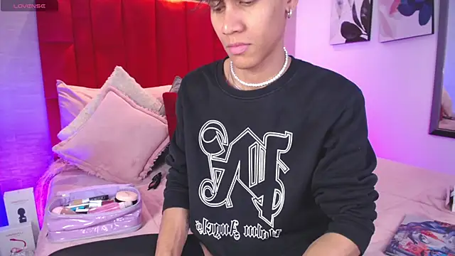 Jonas Rivers online show from 12, 4, 2026