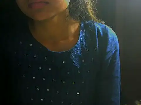 Snapshot of mayra89 chatting on 28, 10, 2025 mayra89 online show from 28, 10, 2025