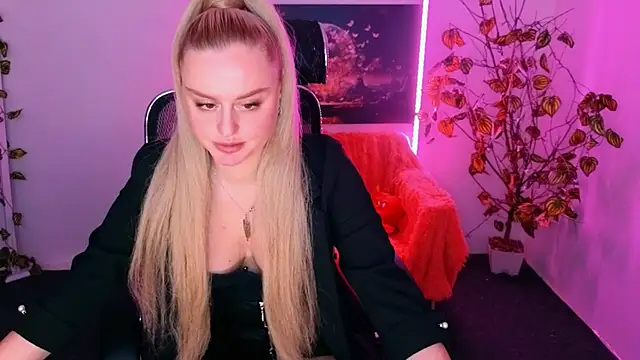 Miss Alice Silver online show from 14, 11, 2025