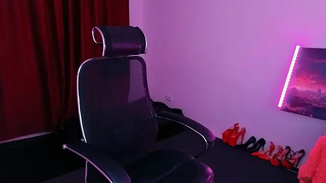 Miss Alice Silver online show from 30, 11, 2025