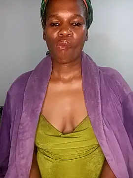 Missvixen81 online show from 17, 4, 2026