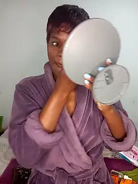 Missvixen81 online show from 6, 5, 2026