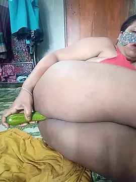 Snapshot of Pakhi_Couple_69 chatting on 17, 5, 2026 Pakhi Couple 69 online show from 17, 5, 2026