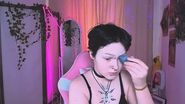 NicoleFlloret online show from 21, 3, 2025