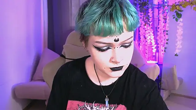 NicoleFlloret online show from 15, 3, 2025