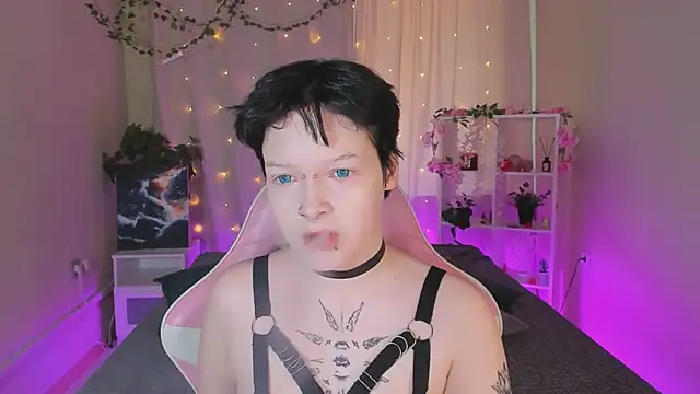 NicoleFlloret online show from 23, 3, 2025